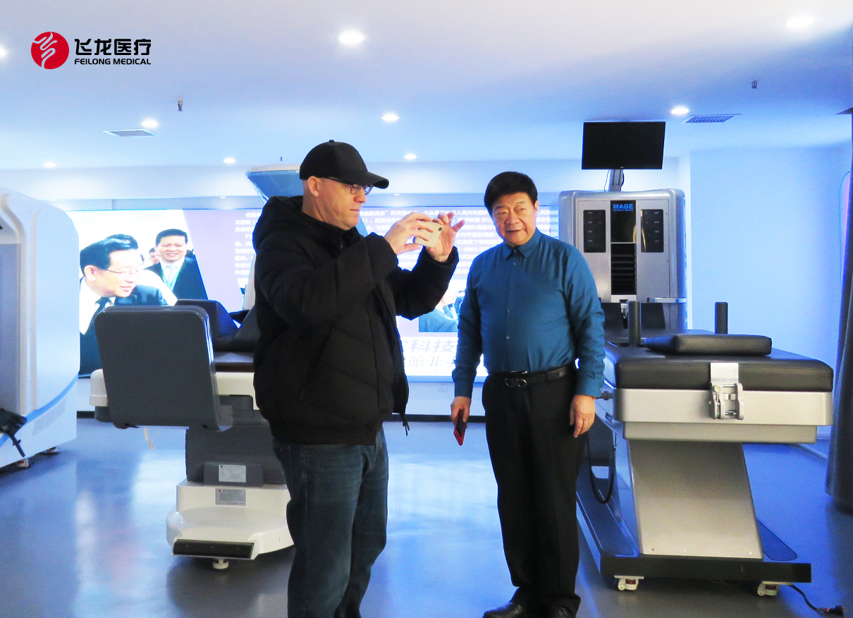 大衛(wèi)·貝林考察飛龍醫(yī)療 大衛(wèi)·貝林考察飛龍醫(yī)療