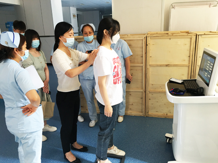 脊柱側彎篩查 脊柱側彎篩查