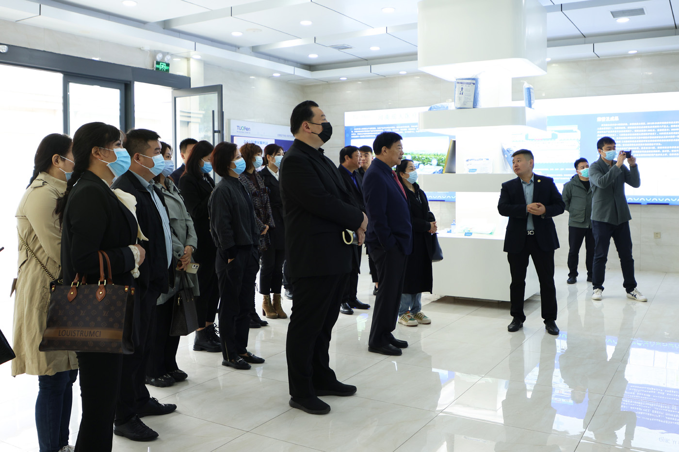 飛龍醫(yī)療赴駝人集團參觀學(xué)習 飛龍醫(yī)療赴駝人集團參觀學(xué)習